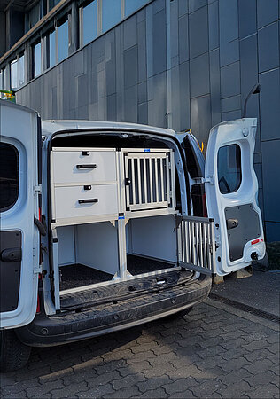 Fahrzeugausbau Hundetransport