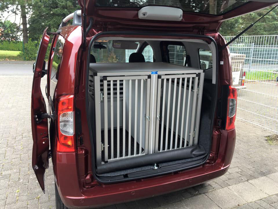 Maßanfertigung - Hundetransportboxen